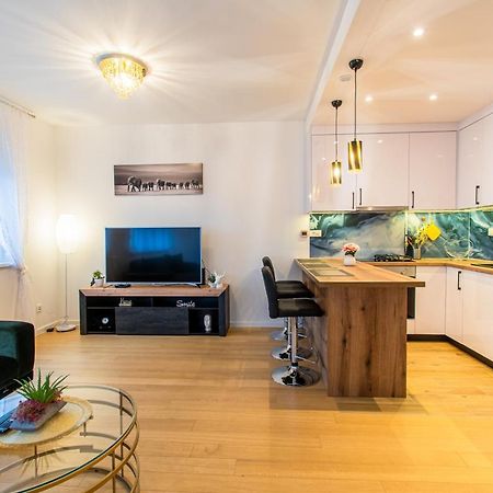 Flexible Selfcheckins 38 - Zagreb - Garage - Loggia - New - Luxury -公寓 外观 照片