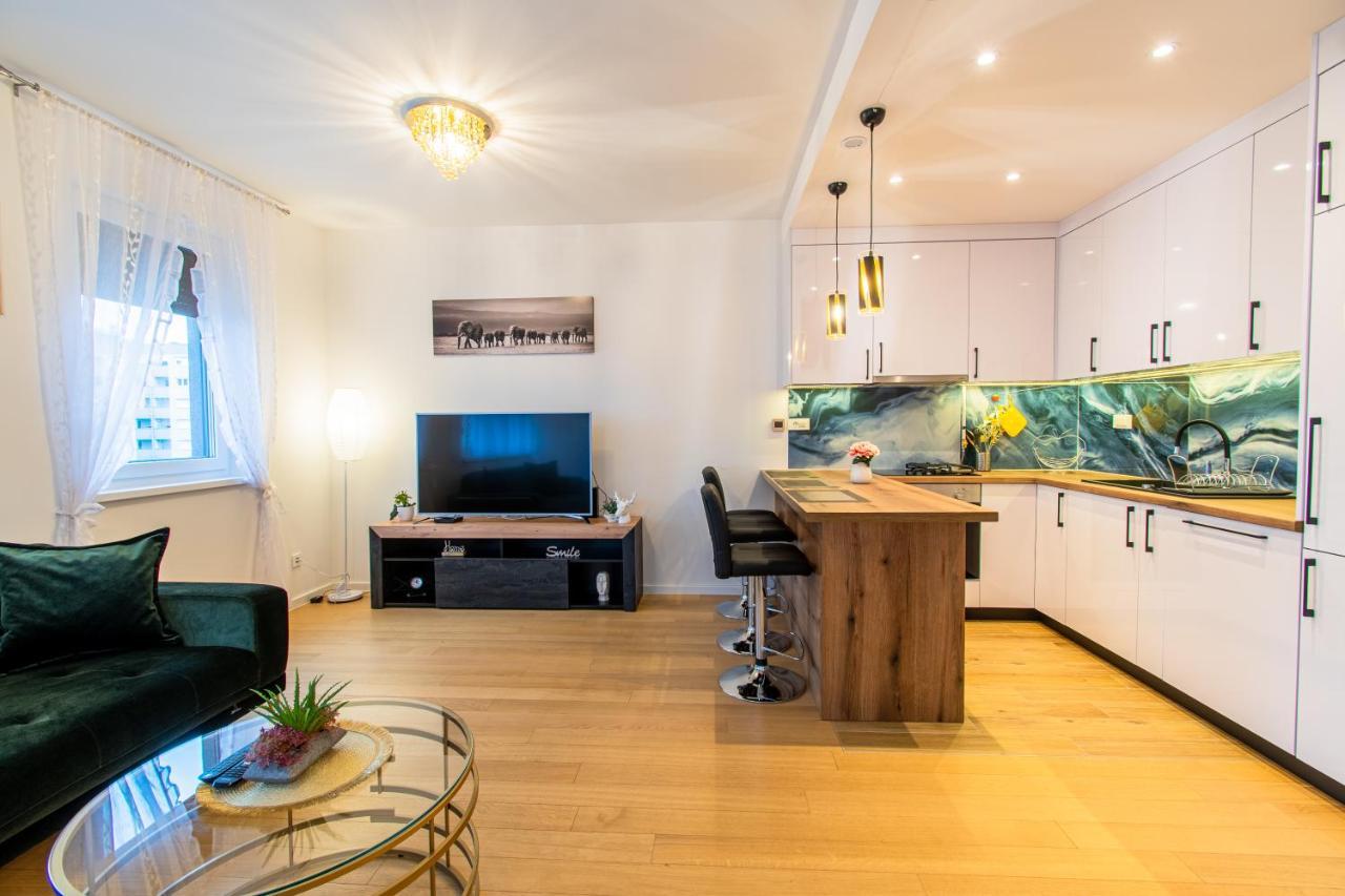 Flexible Selfcheckins 38 - Zagreb - Garage - Loggia - New - Luxury -公寓 外观 照片